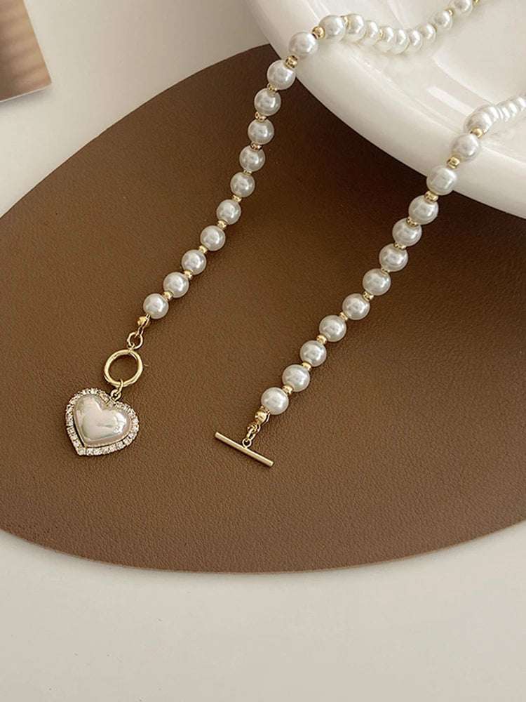 Elegant Pearl Heart Pendant Necklace - Glamora