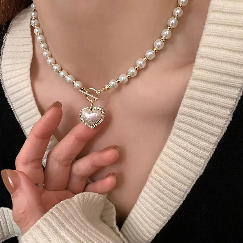 Elegant Pearl Heart Pendant Necklace - Glamora